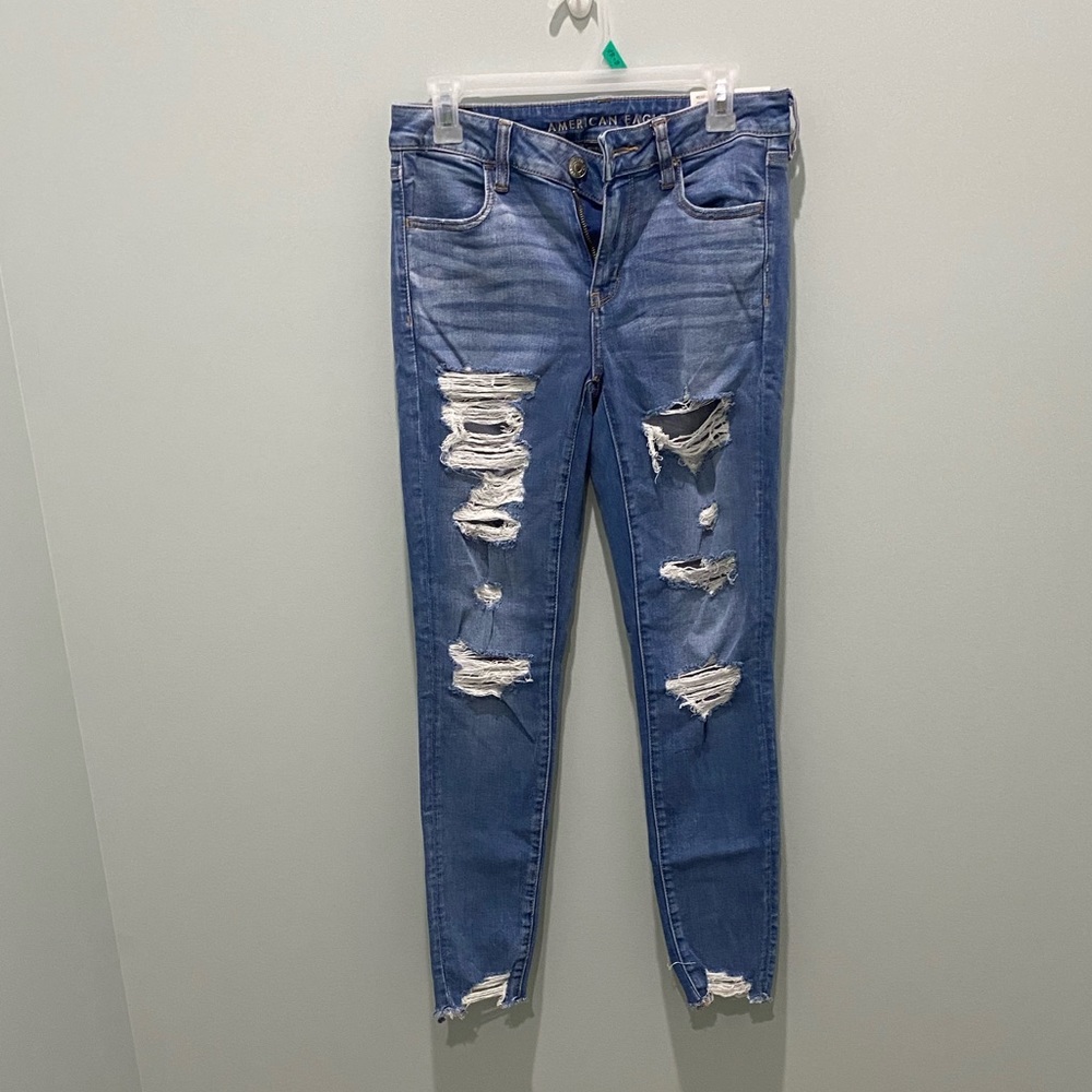 womens size 8 american eagle ripped next level stretch jeans